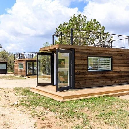 New The Perry Cozy Container Home Фредеріксбург Екстер'єр фото